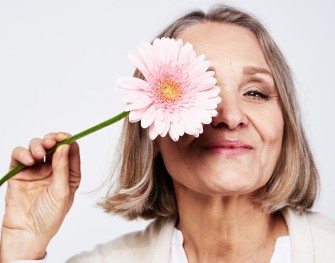 Femme ayant 50 ans 